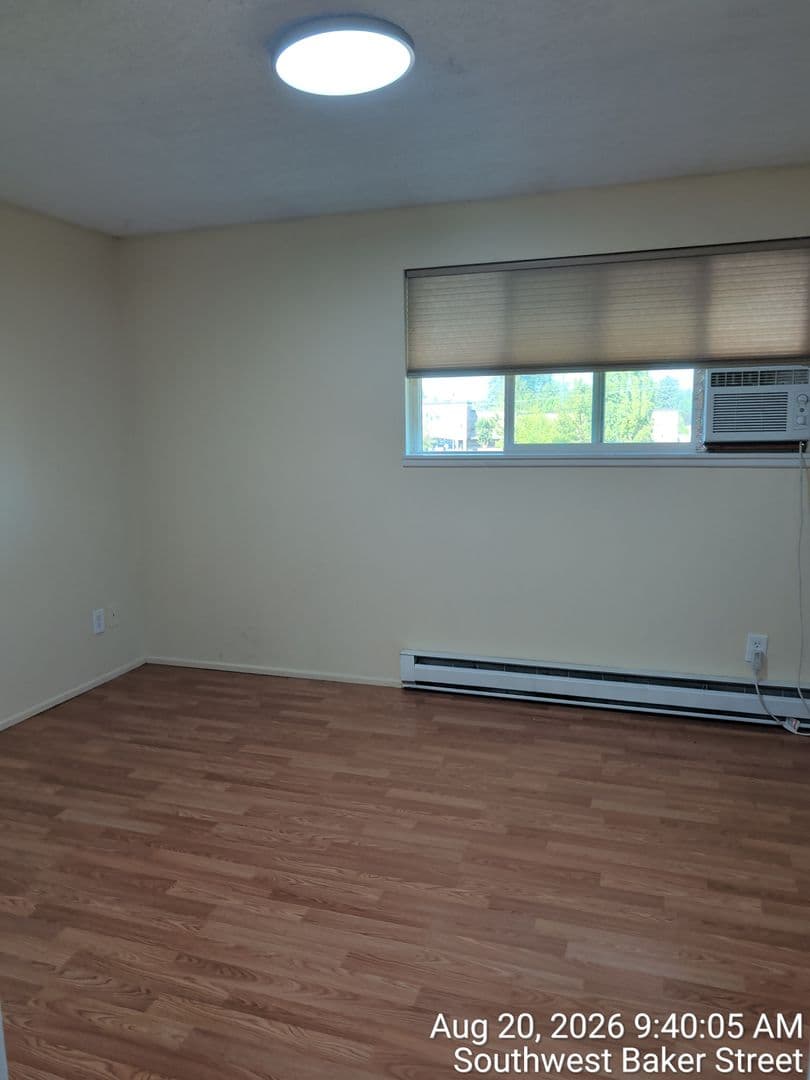 McMinnville Apartment: 848 SW Taft St