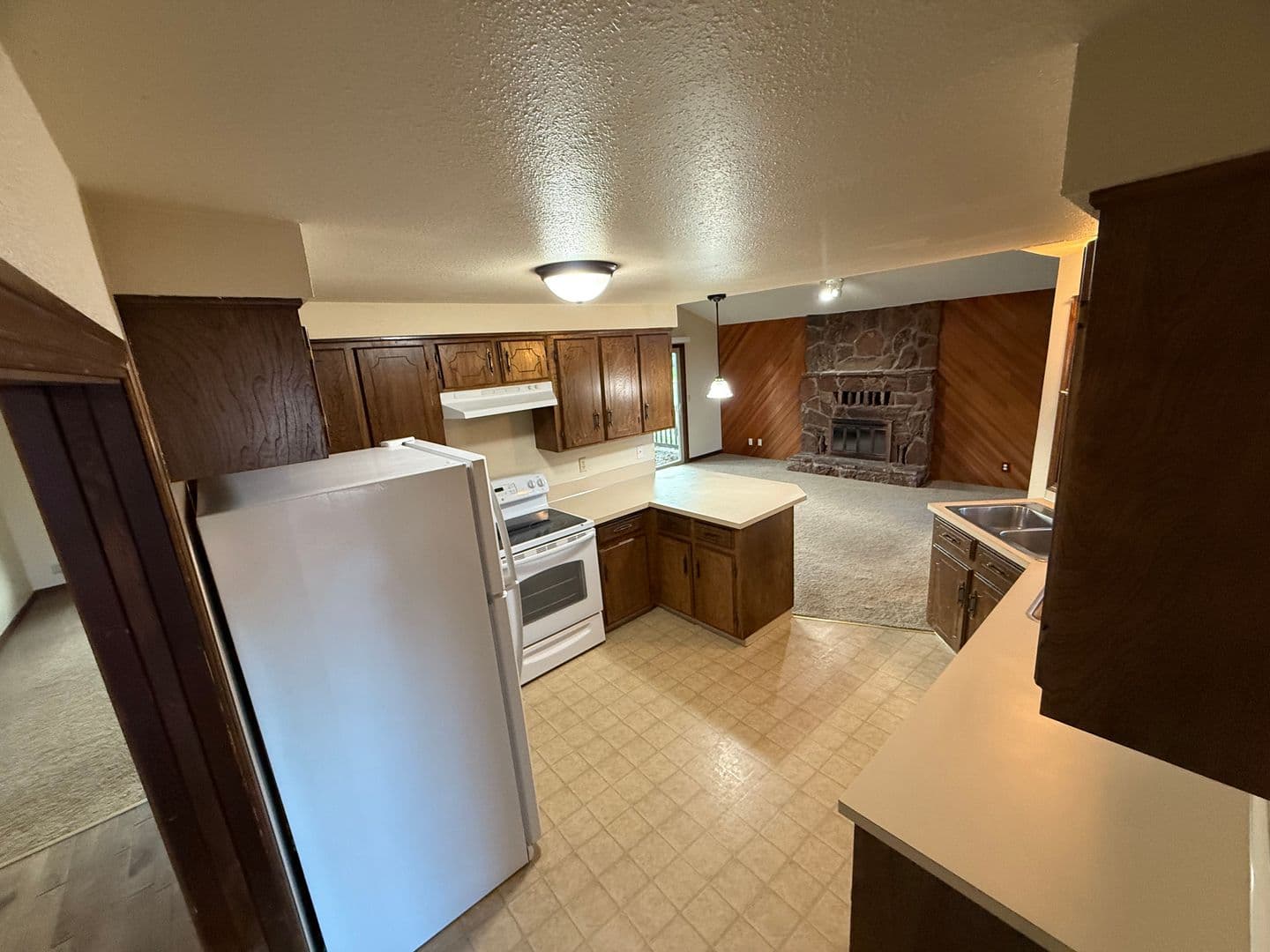 McMinnville House: 1150 NW Sunnywood Ct.