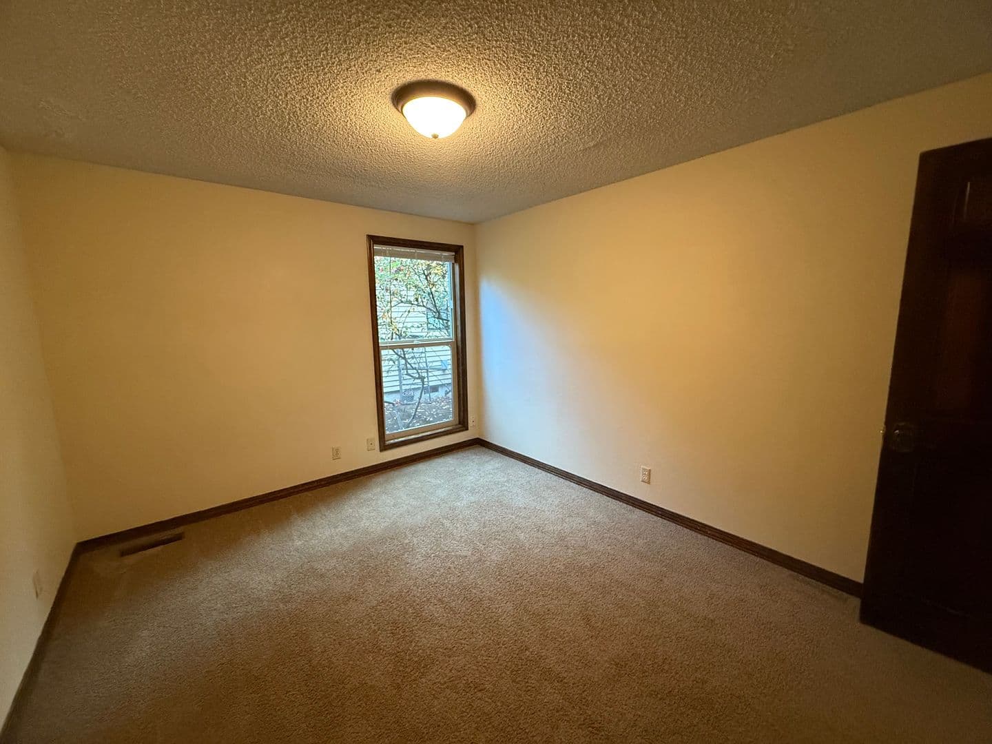 McMinnville House: 1150 NW Sunnywood Ct.