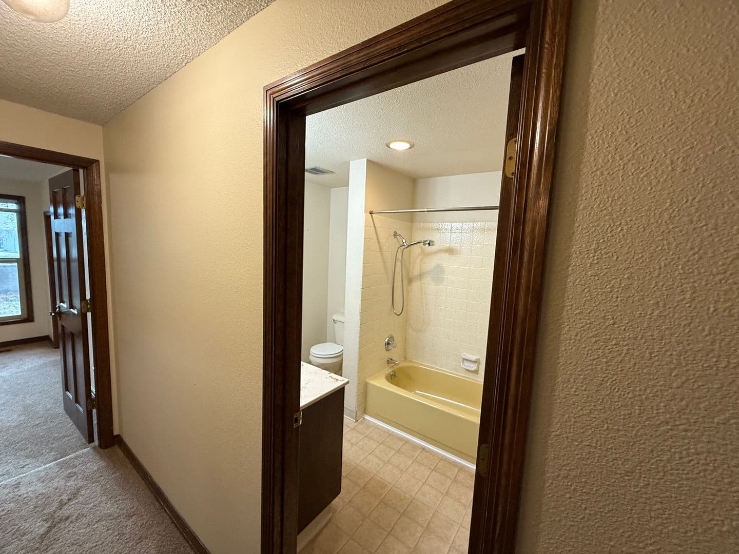 McMinnville House: 1150 NW Sunnywood Ct.