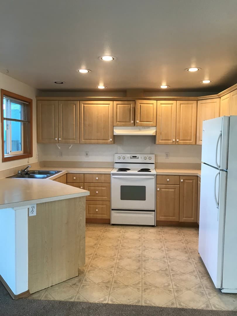 Sheridan Apartment: 473-475 SE Excel St