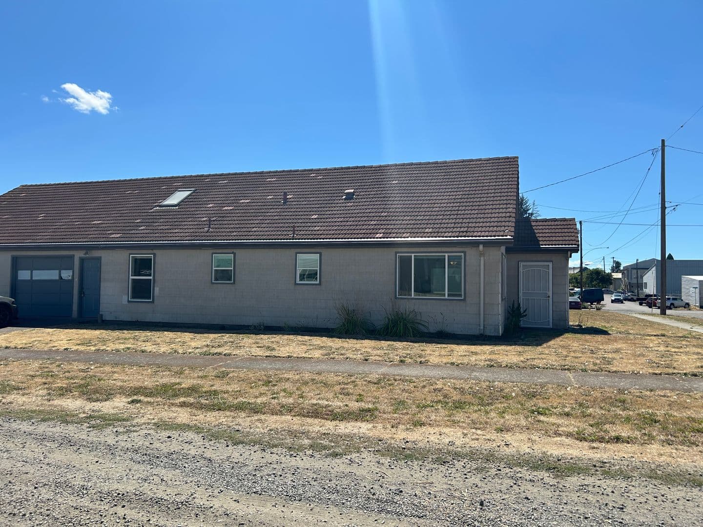 McMinnville House: 1186 NE Alpine Ave
