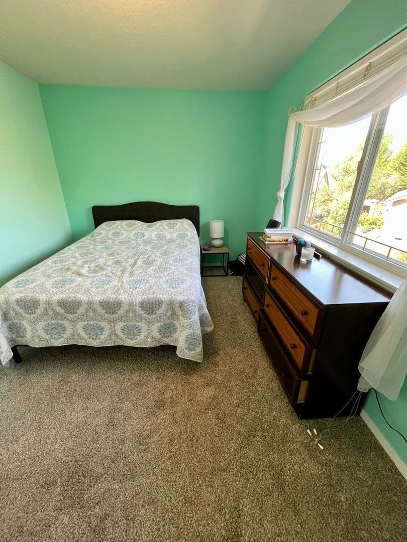 McMinnville House: 2383 NW Victoria Ct