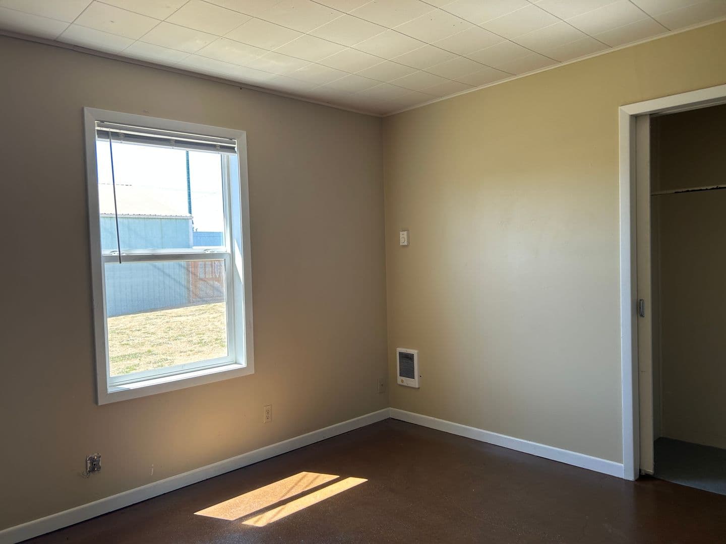 McMinnville House: 1186 NE Alpine Ave
