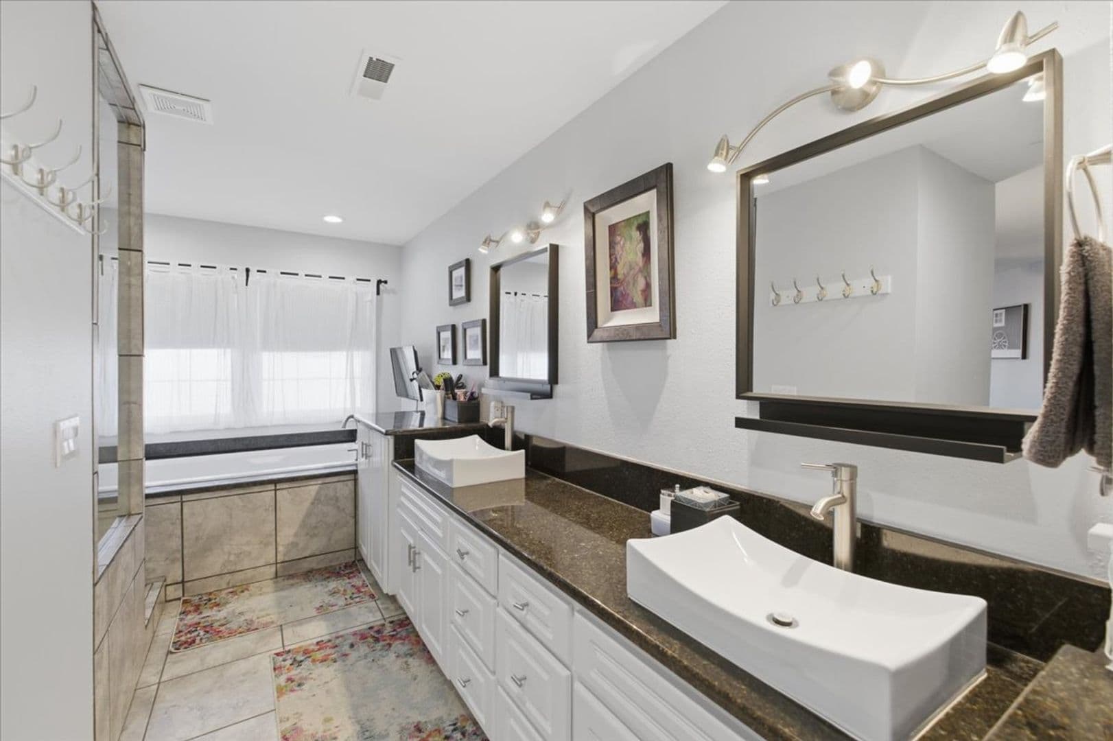 McMinnville House: 1235 NW Countryside Ct