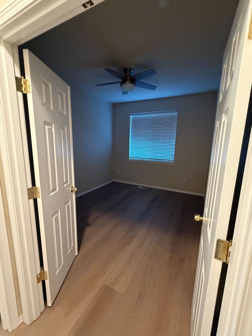 Newberg House: 413 Roger Smith Dr.