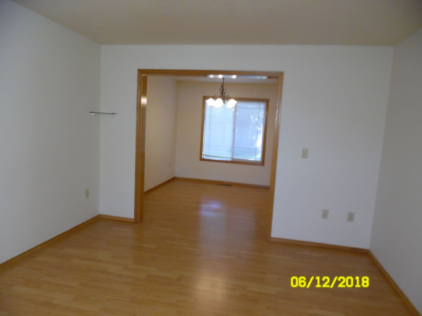 McMinnville House: 595 SW Fleishauer