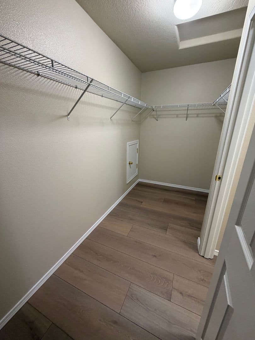 Newberg House: 413 Roger Smith Dr.