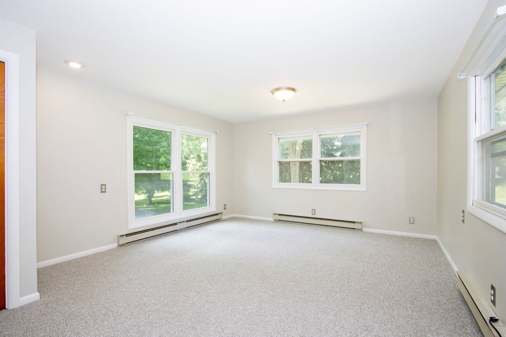 Marshallville House: 11018 Mt Eaton Rd