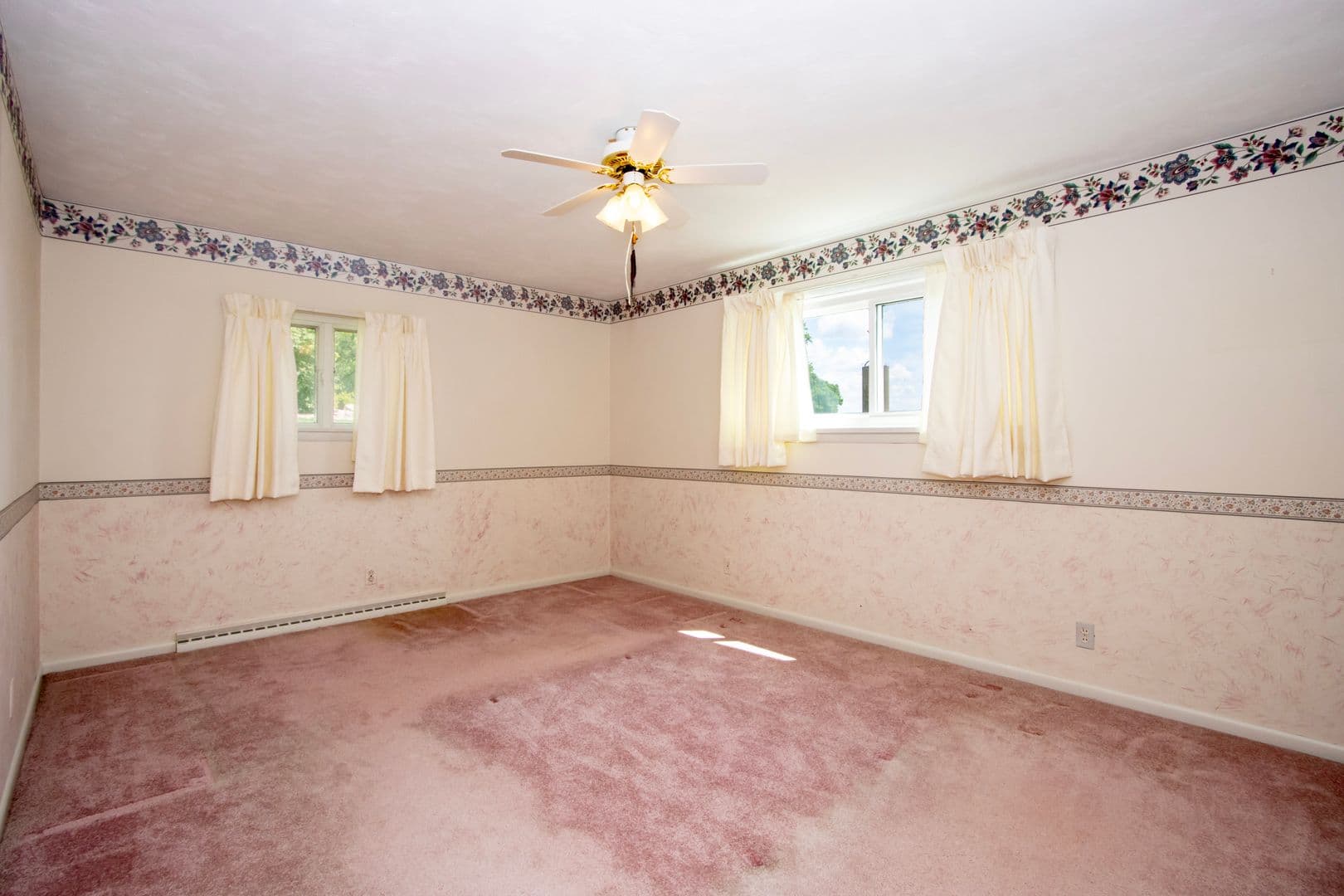 Marshallville House: 11018 Mt Eaton Rd