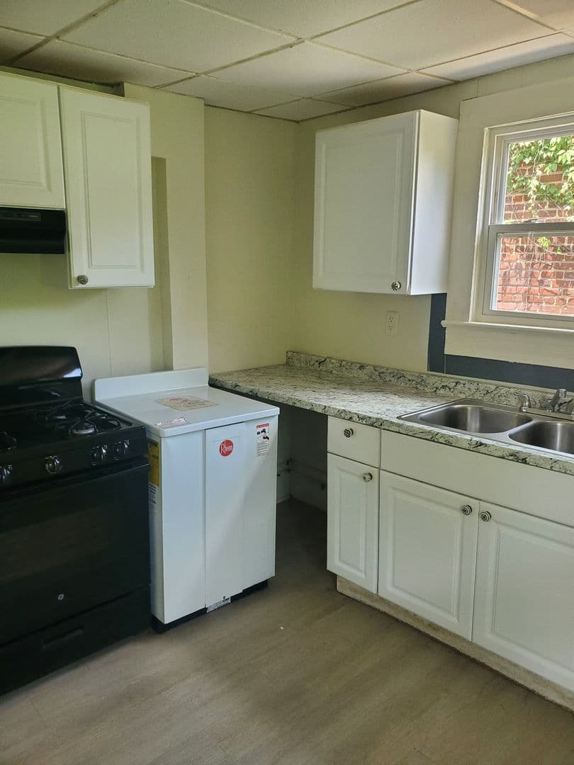 Danville Apartment: 530 North Main St.