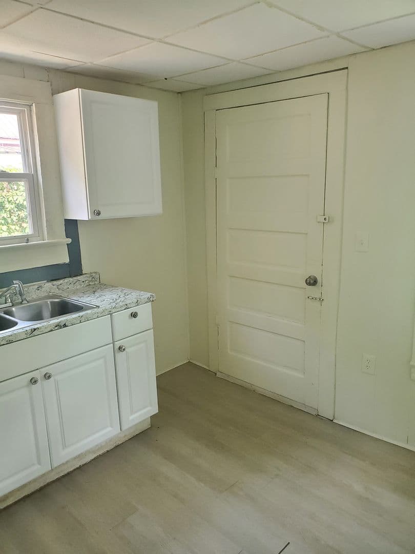 Danville Apartment: 530 North Main St.