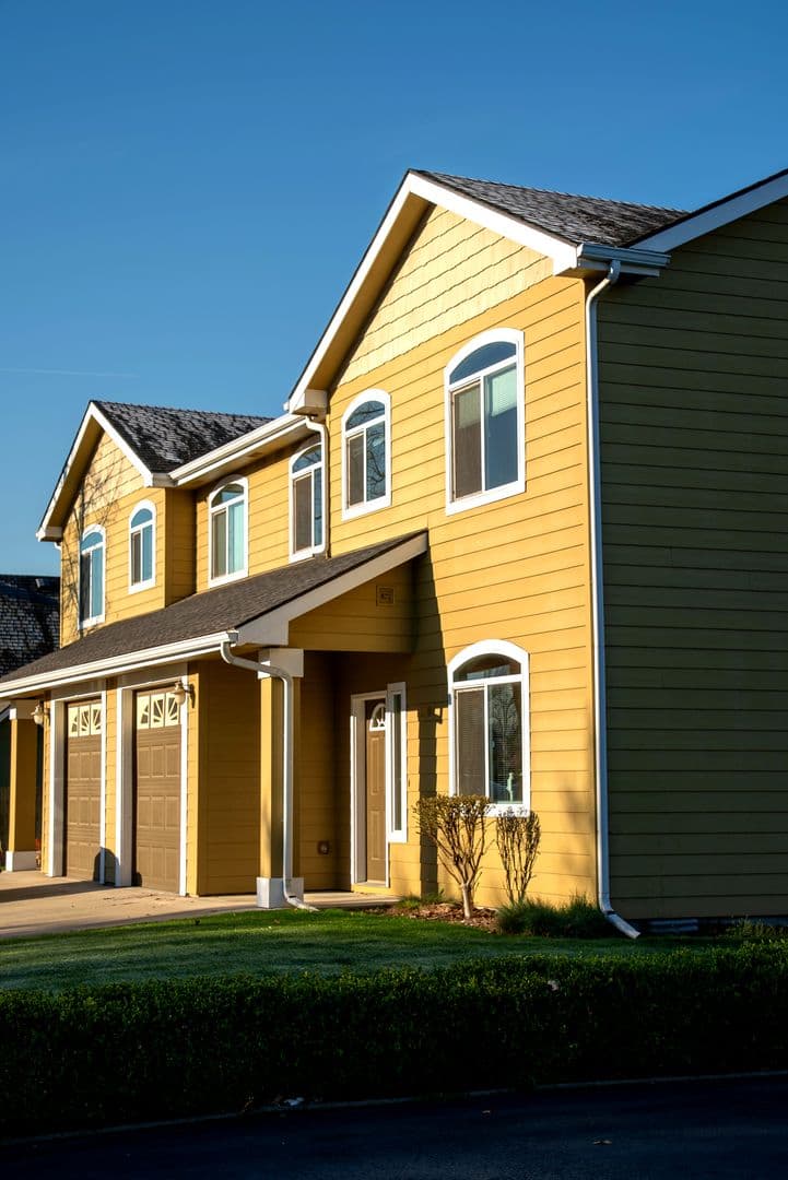 Walla Walla Apartment: 1900 1902 1904 1908 Sunset Drive