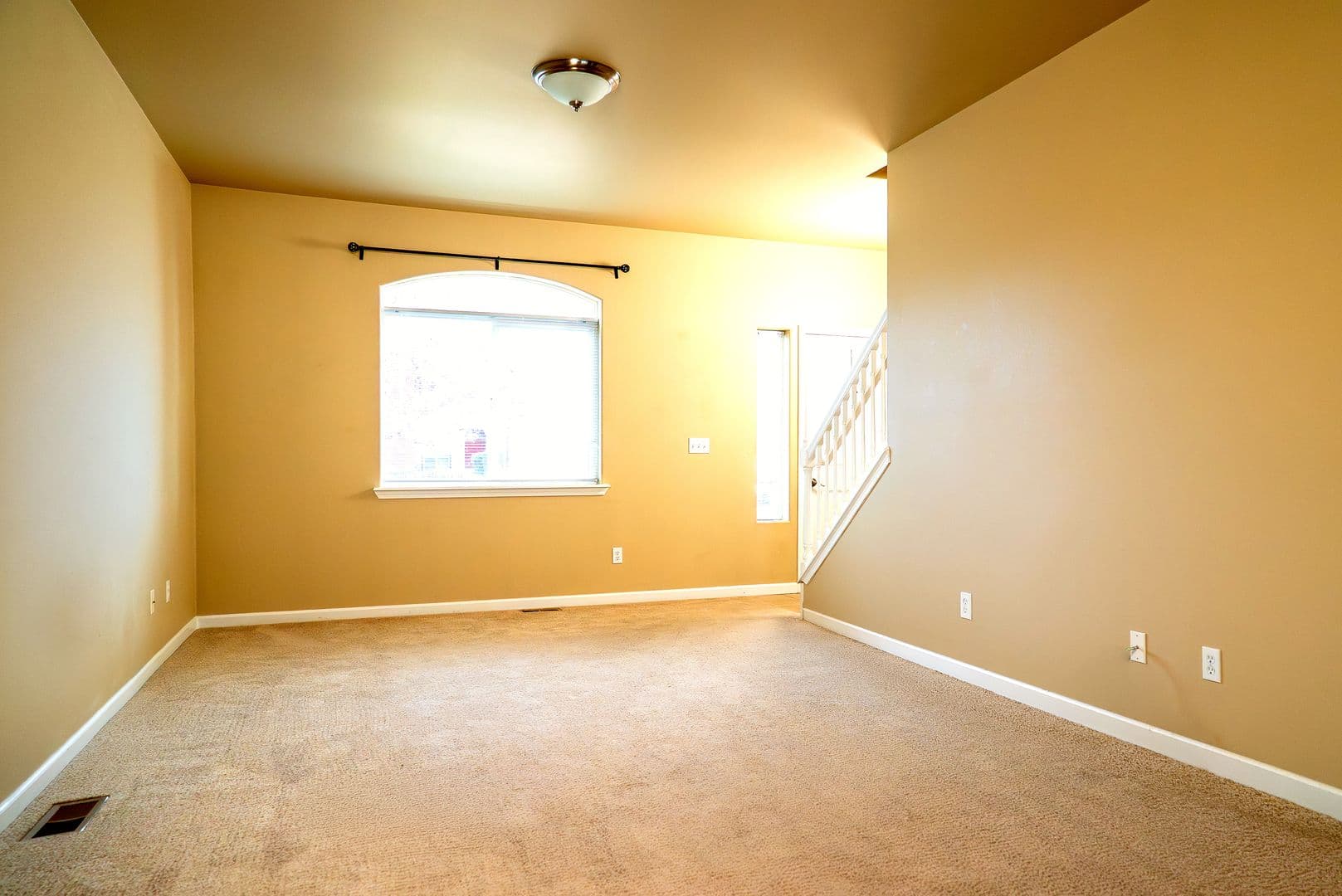 Walla Walla Apartment: 1900 1902 1904 1908 Sunset Drive