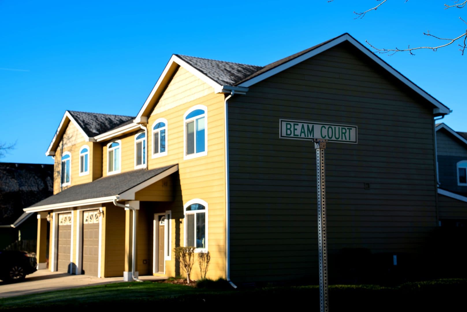 Walla Walla Apartment: 1900 1902 1904 1908 Sunset Drive