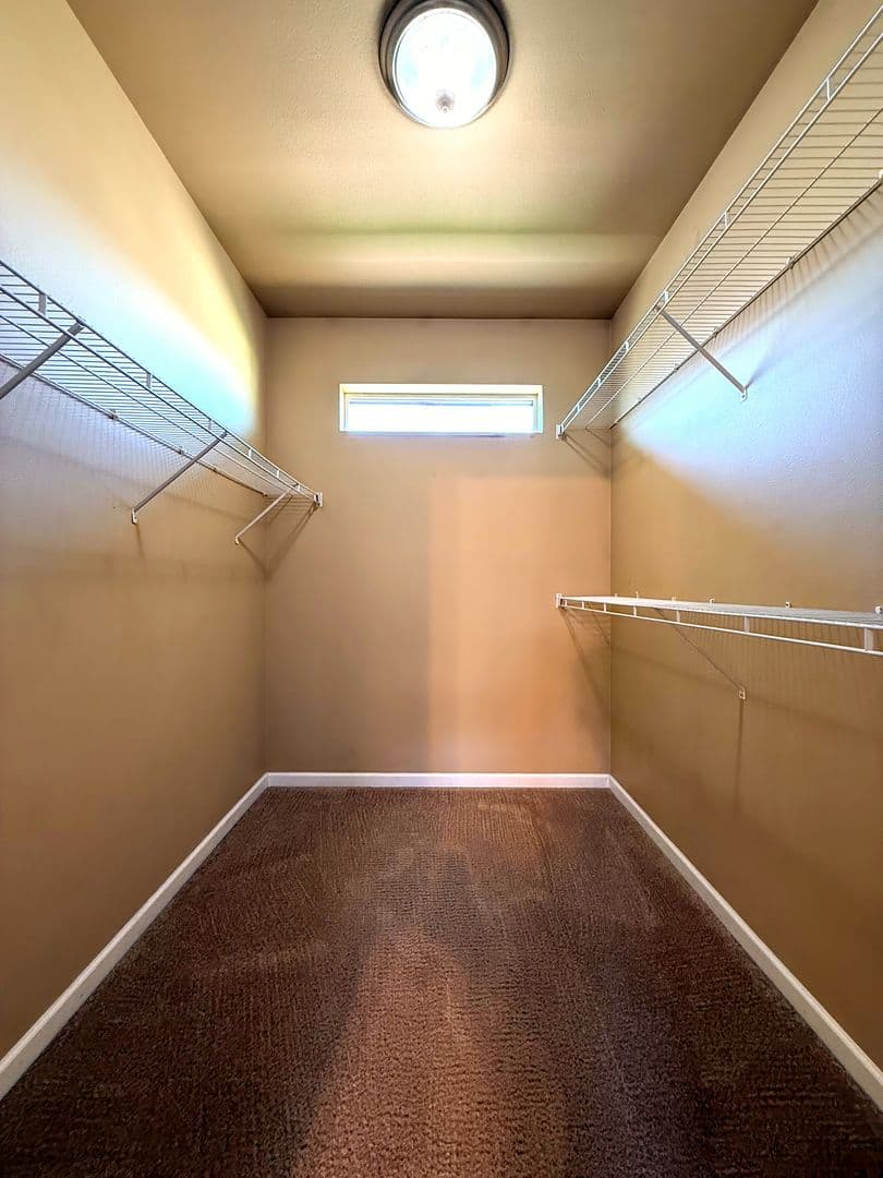 Walla Walla Apartment: 1900 1902 1904 1908 Sunset Drive