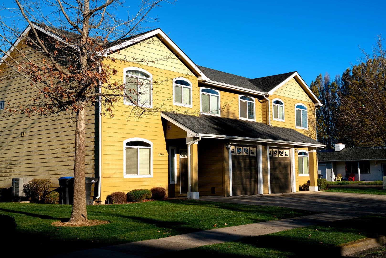 Walla Walla Apartment: 1900 1902 1904 1908 Sunset Drive