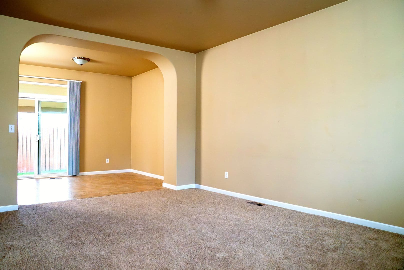 Walla Walla Apartment: 1900 1902 1904 1908 Sunset Drive