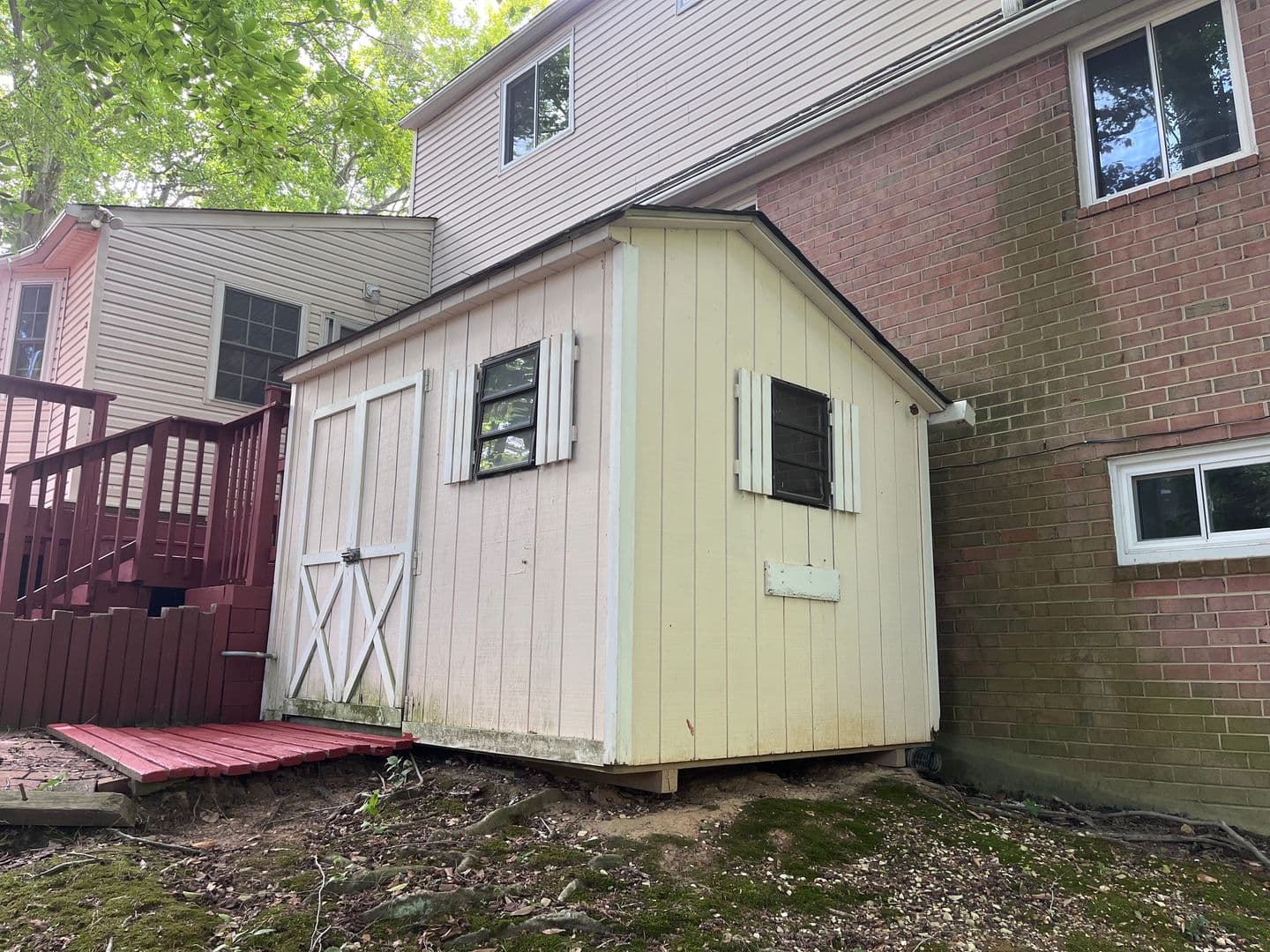Springfield House: 6803 Dante Ct