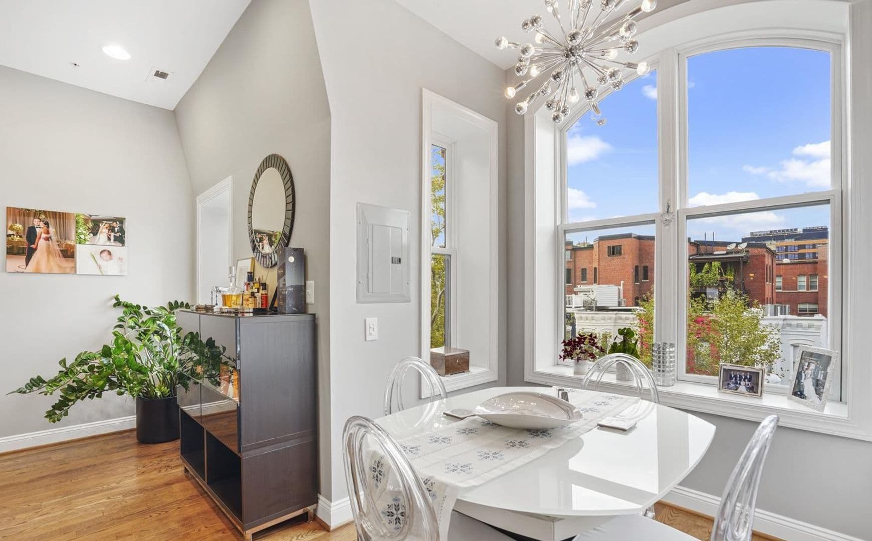 Washington House: 636 Q Street, NW