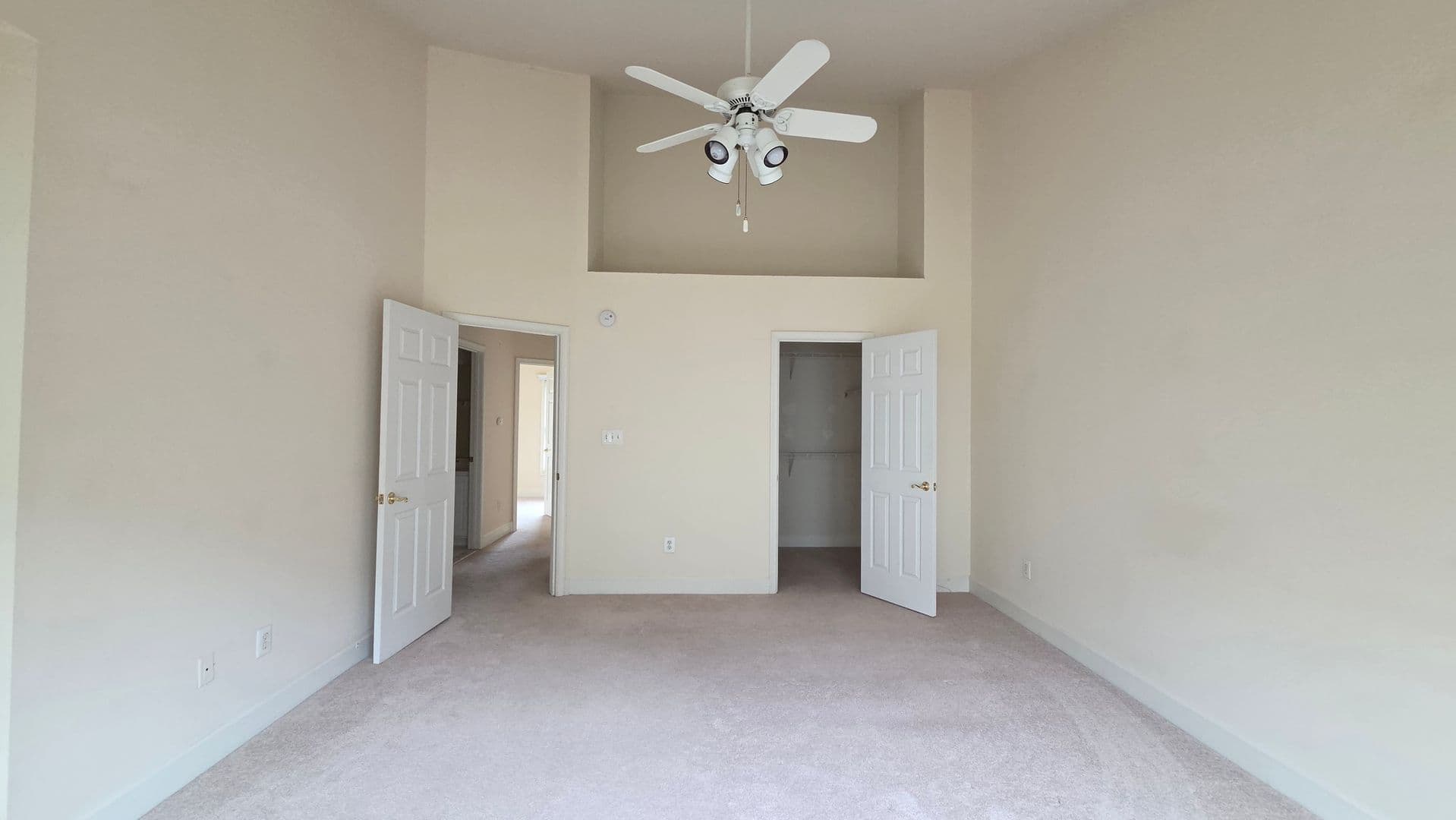 Alexandria Townhome: 2540 Gadsby Pl