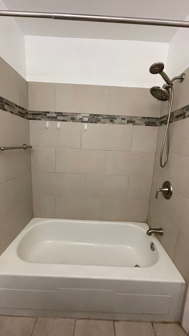 Woodbridge Townhome: 14646 Ponderosa Ct