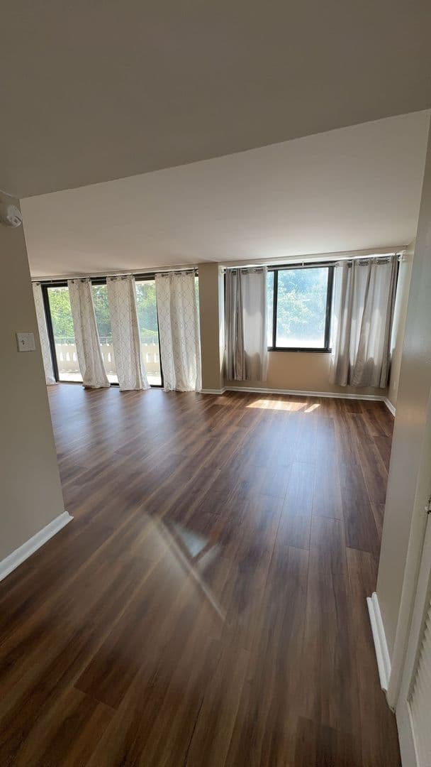 Alexandria House: 6301 Stevenson Avenue