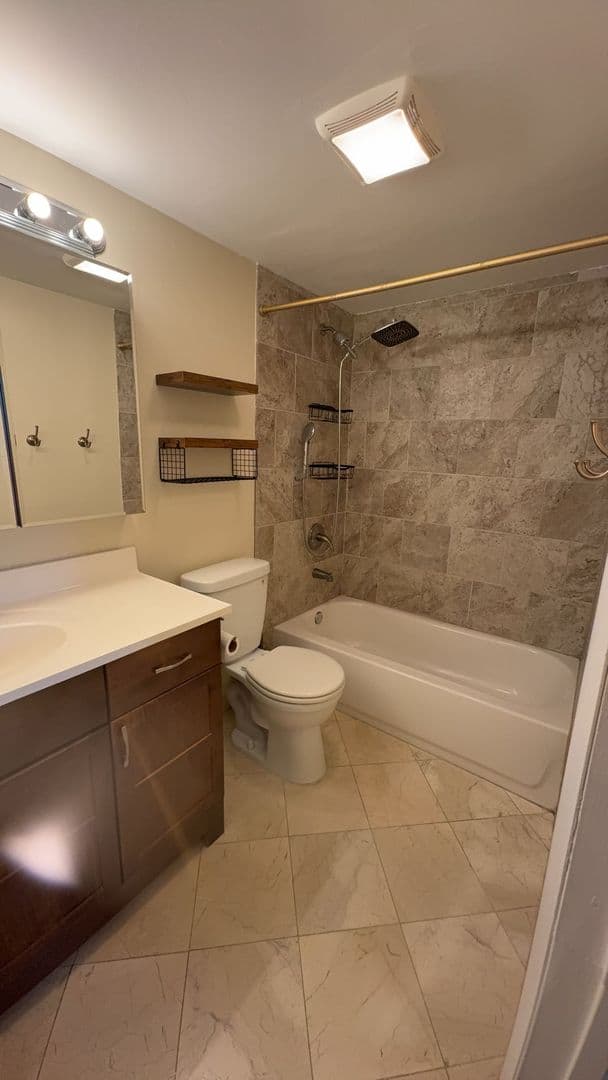 Alexandria House: 6301 Stevenson Avenue