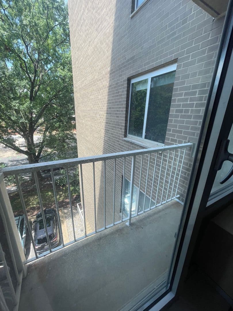Washington Condo: 800 4th St. SW