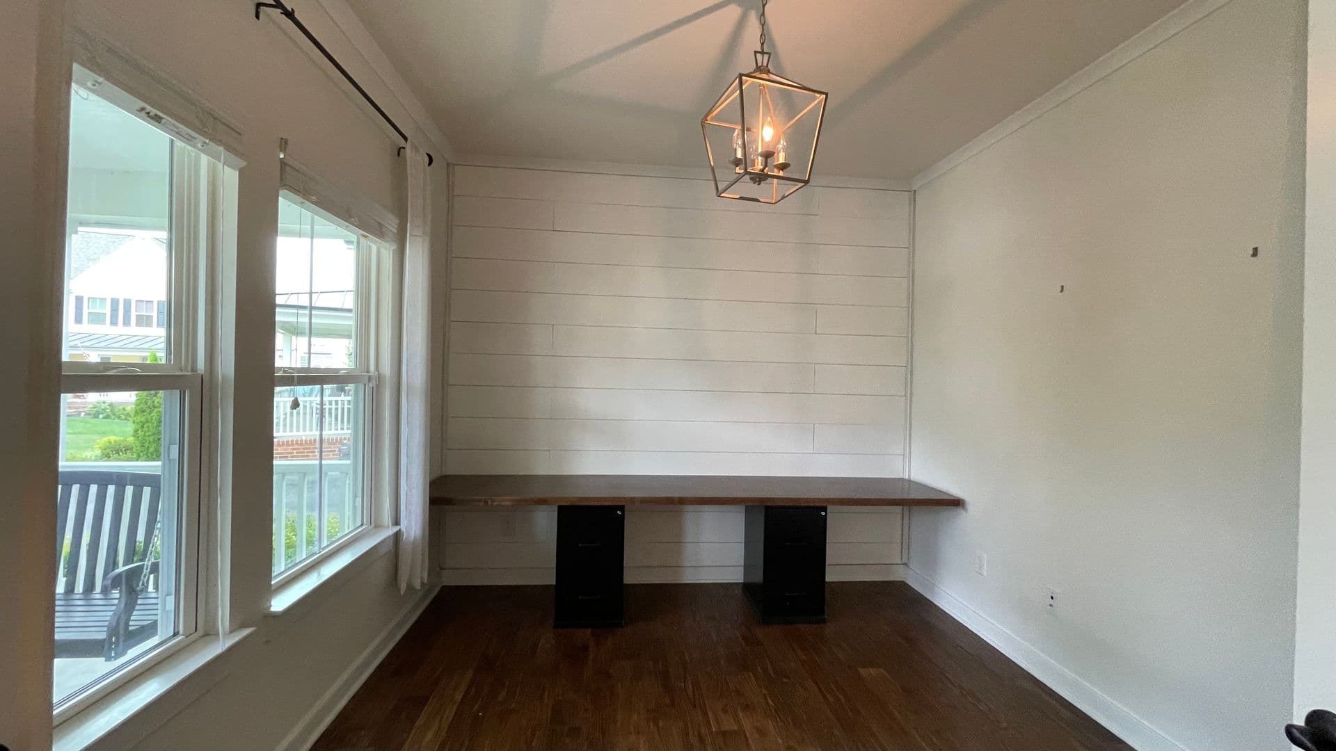 Dumfries House: 2309 Harmsworth Dr