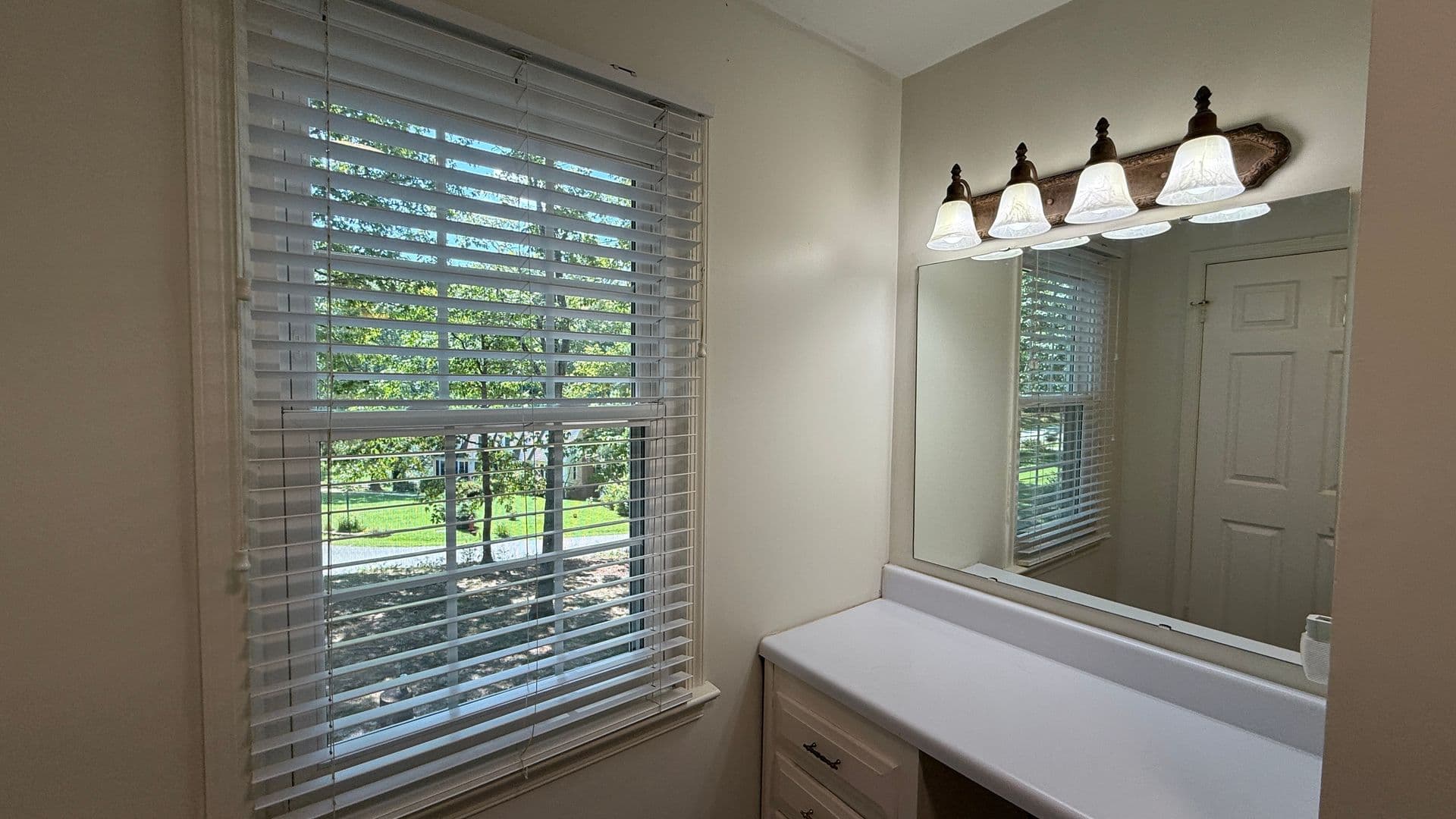 Fredericksburg House: 4015 Duke of Glouster St