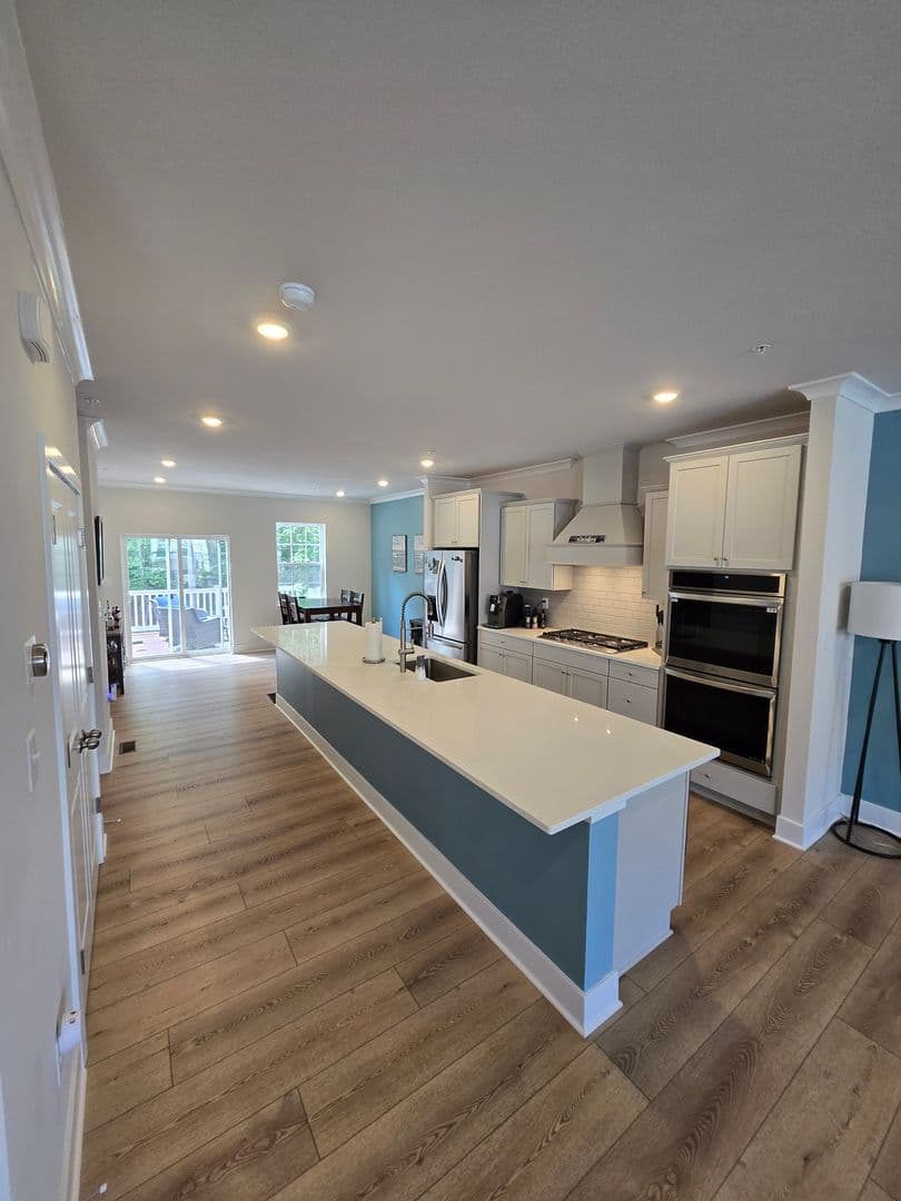 California Townhome: 45294 Clearview Way