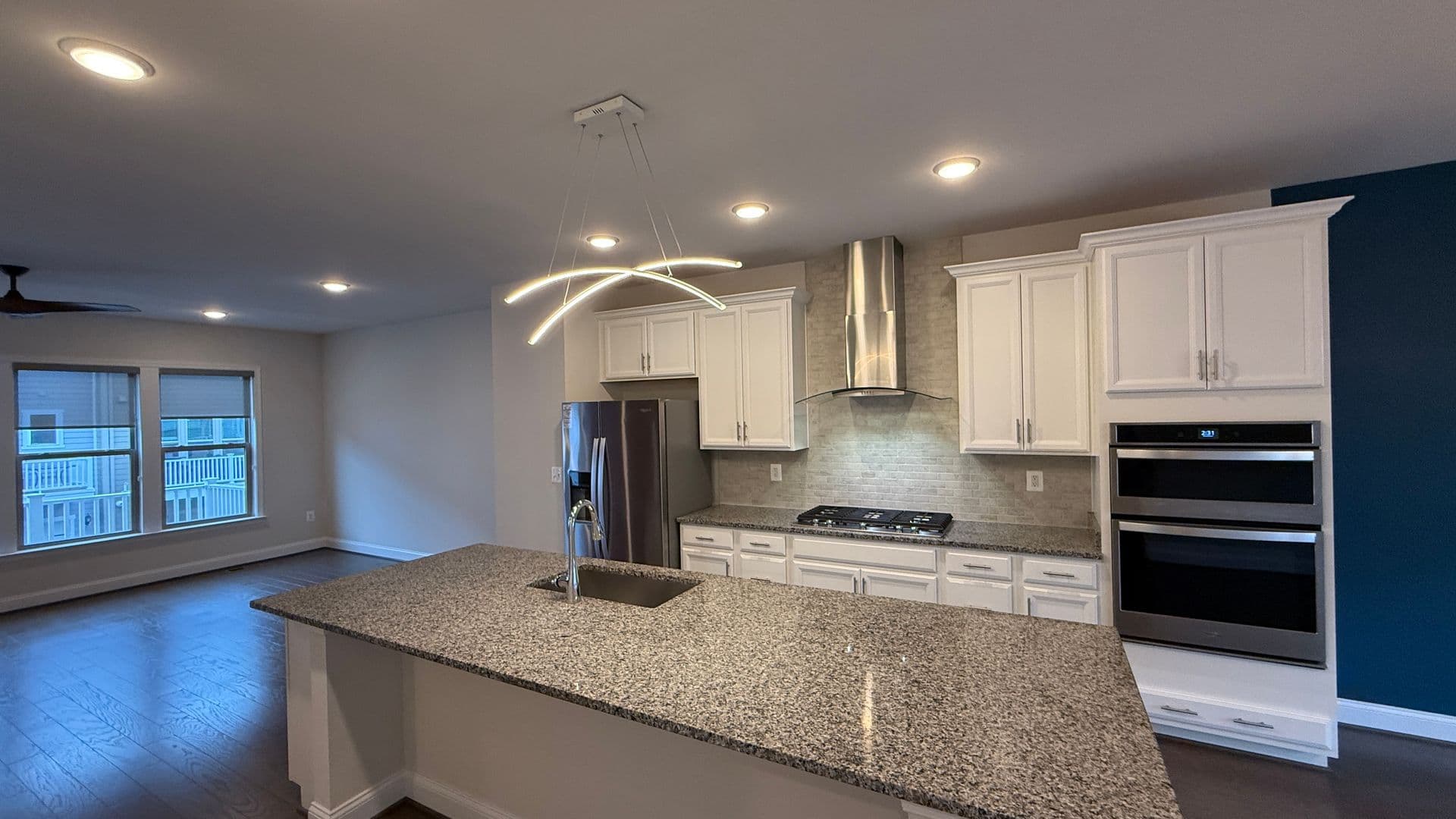 Dumfries Townhome: 1949 Greenbriar Hall Rd