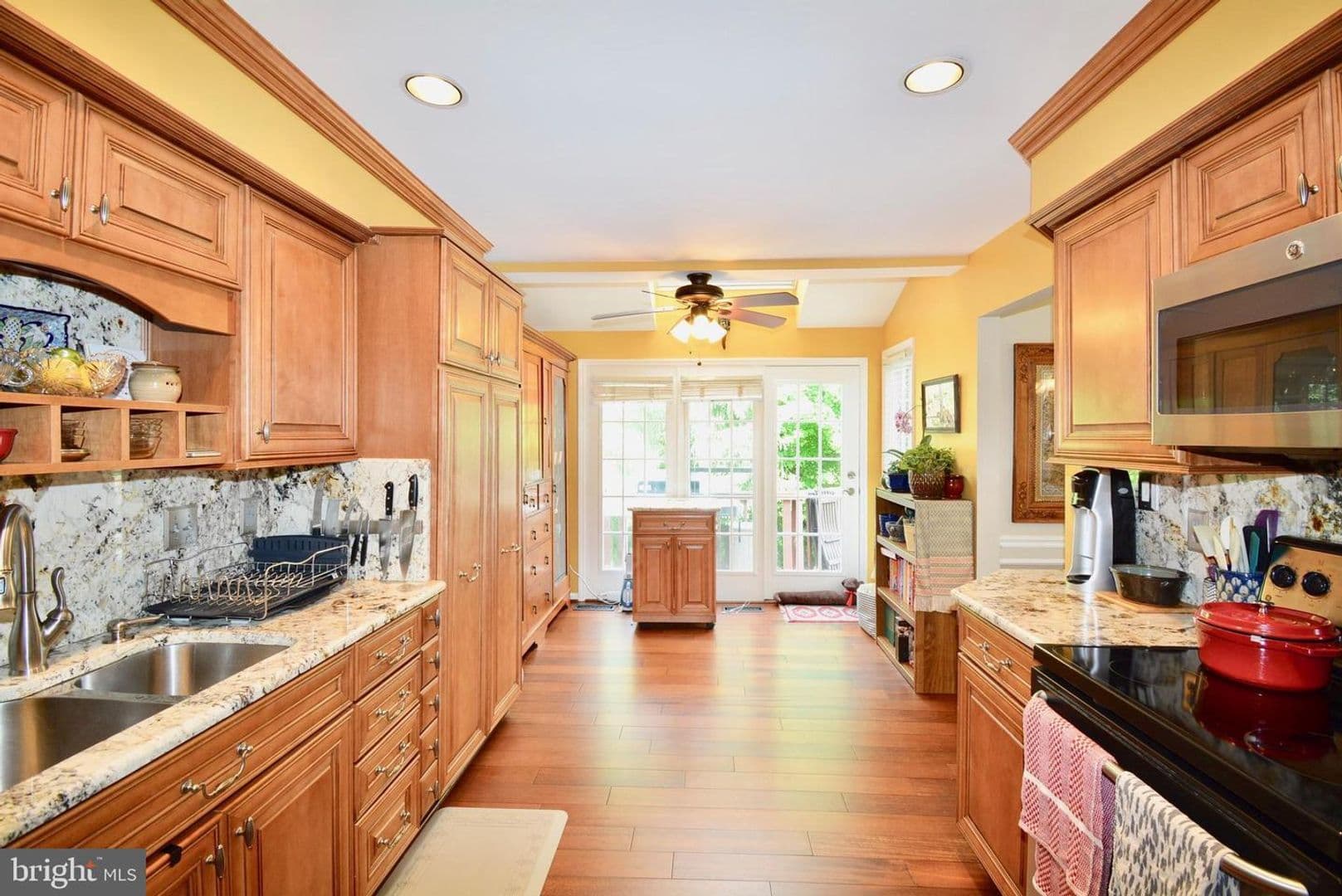 Alexandria Townhome: 6153 Summer Park Lane