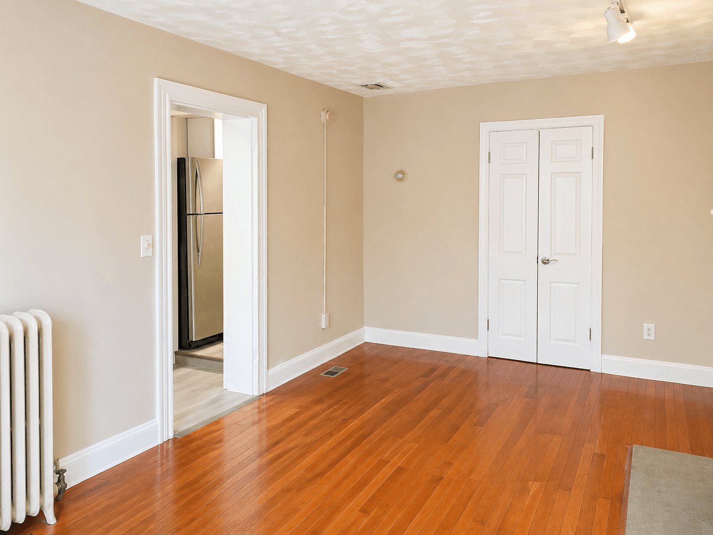 Washington Condo: 514 11th St. SE