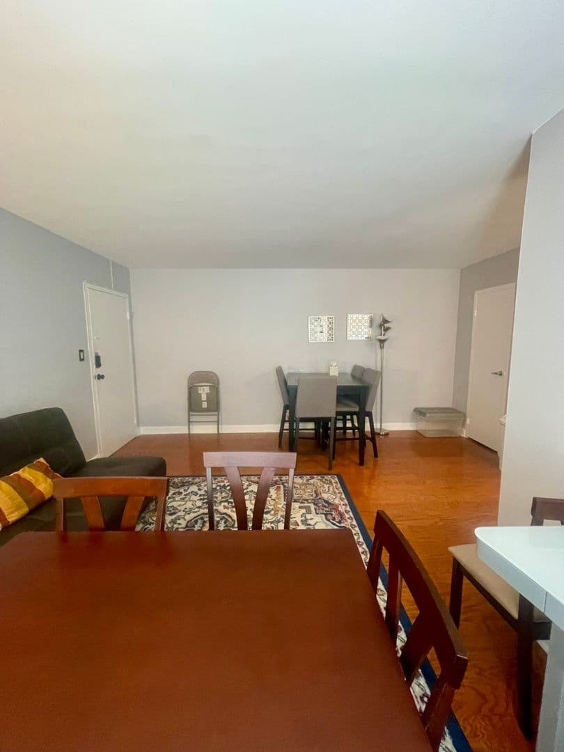 Washington House: 1031 Michigan Avenue NE