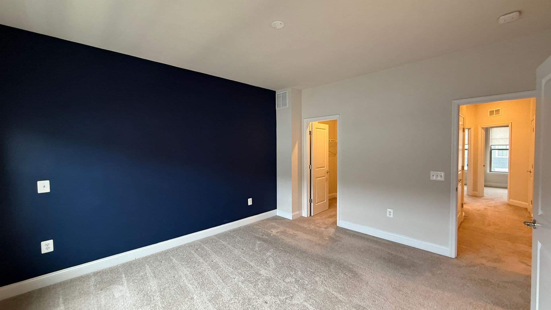 Dumfries Townhome: 1949 Greenbriar Hall Rd
