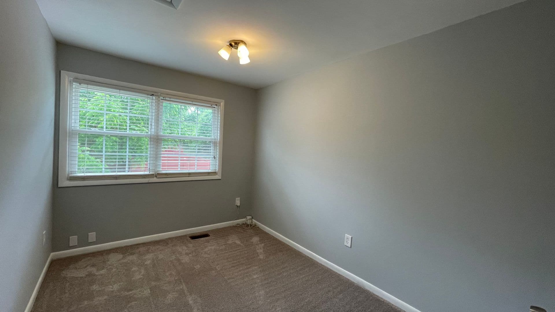 Woodbridge Townhome: 14646 Ponderosa Ct