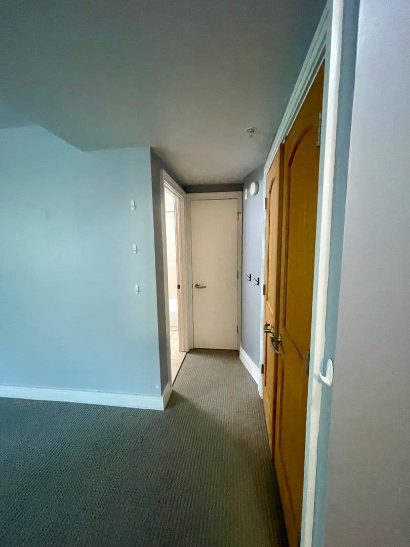 Washington Condo: 800 4th St. SW