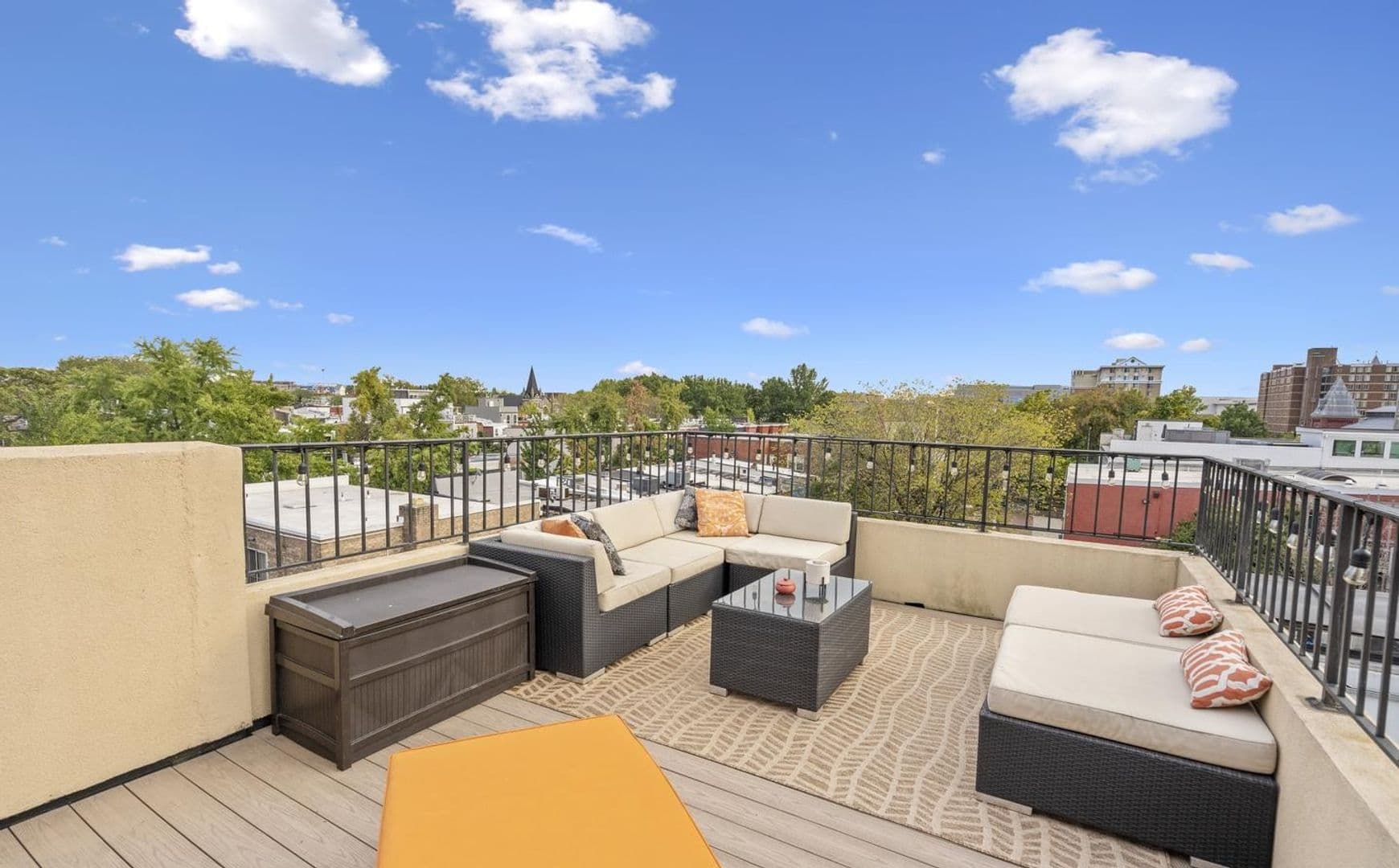 Washington House: 636 Q Street, NW