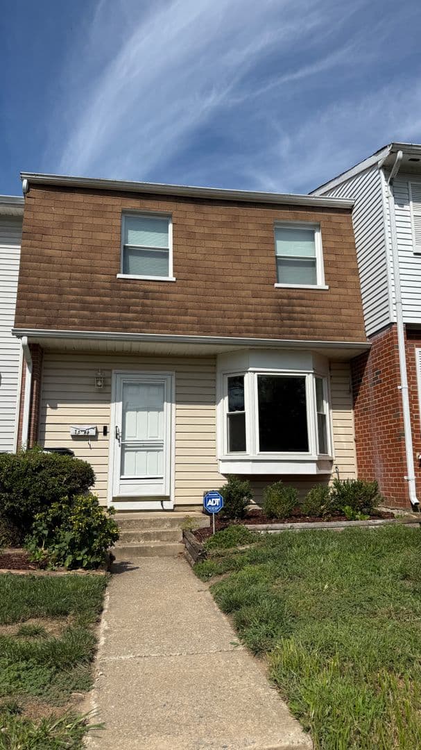 Woodbridge Townhome: 14646 Ponderosa Ct