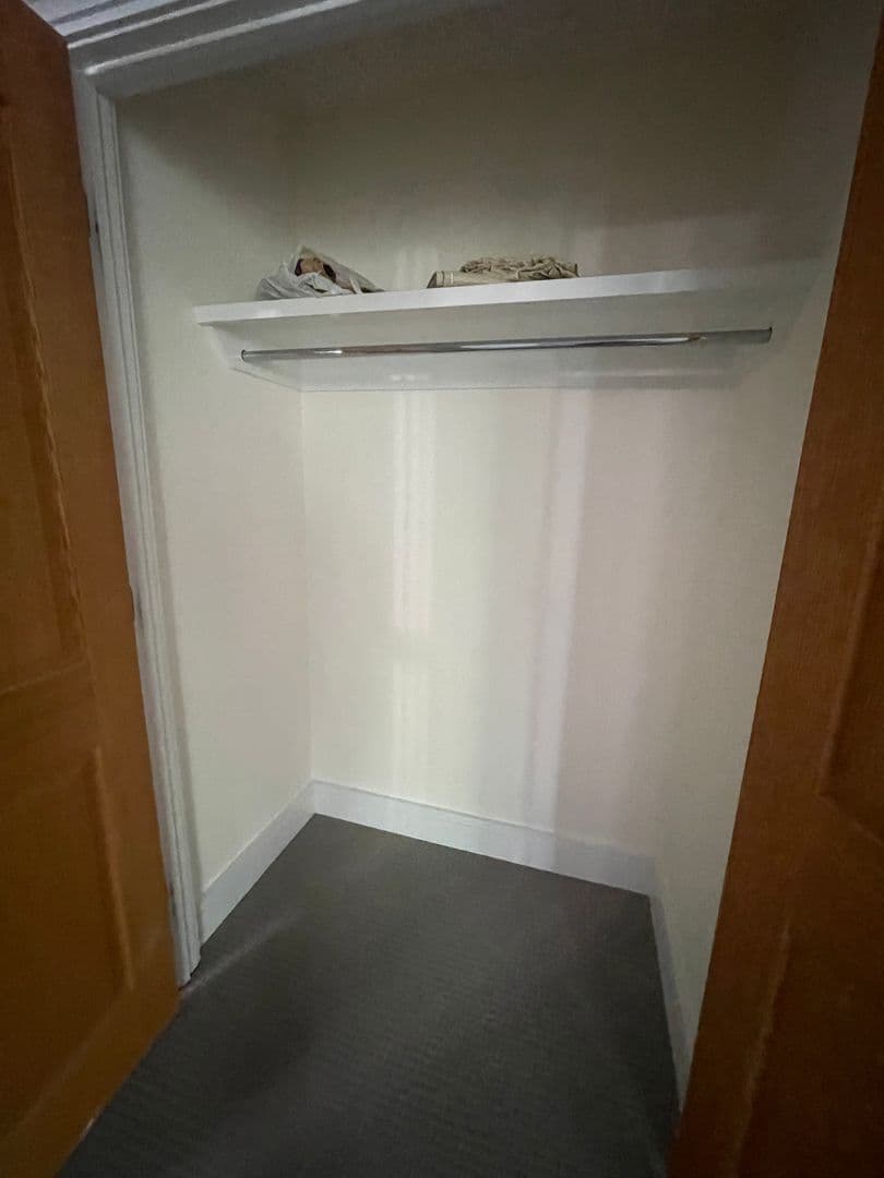 Washington Condo: 800 4th St. SW