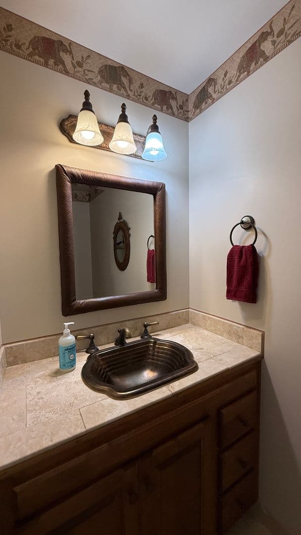 Fredericksburg House: 4015 Duke of Glouster St