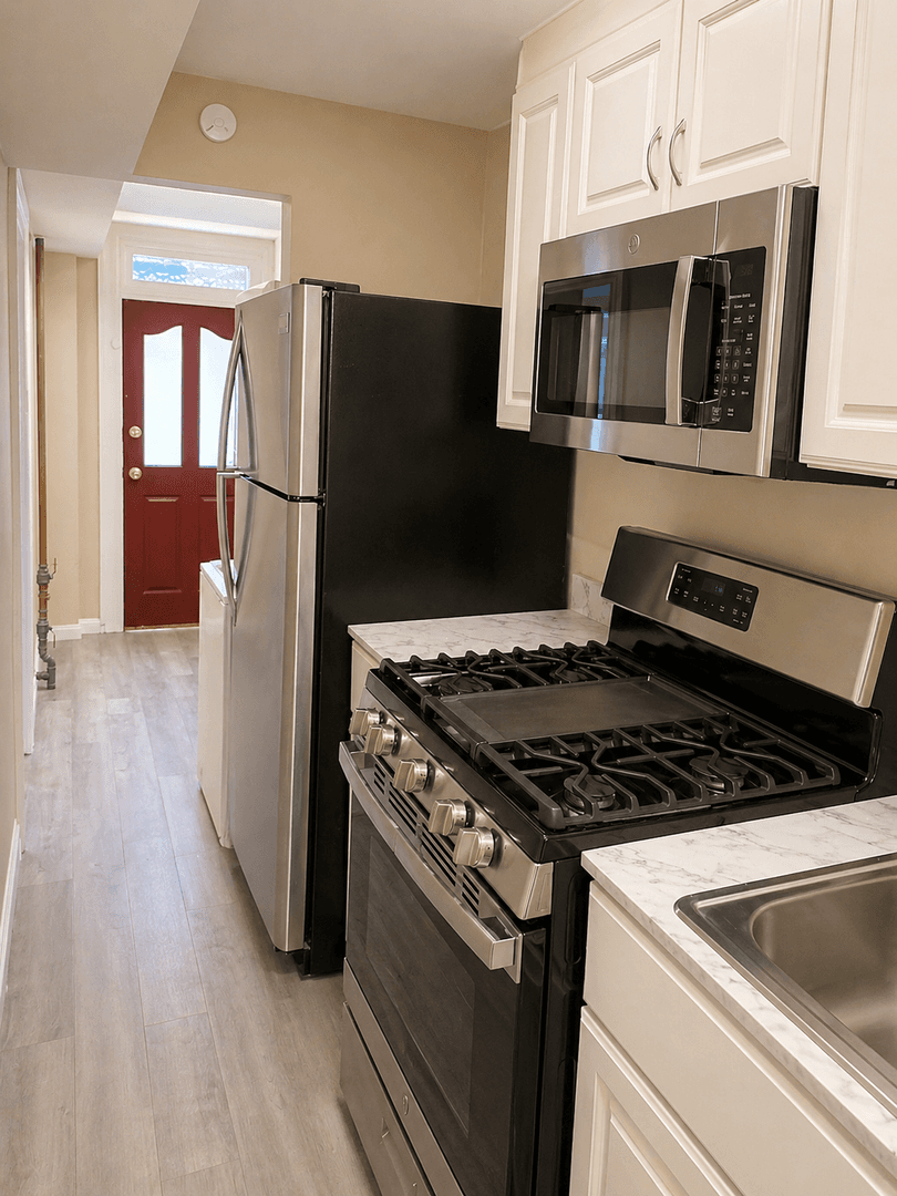 Washington Condo: 514 11th St. SE