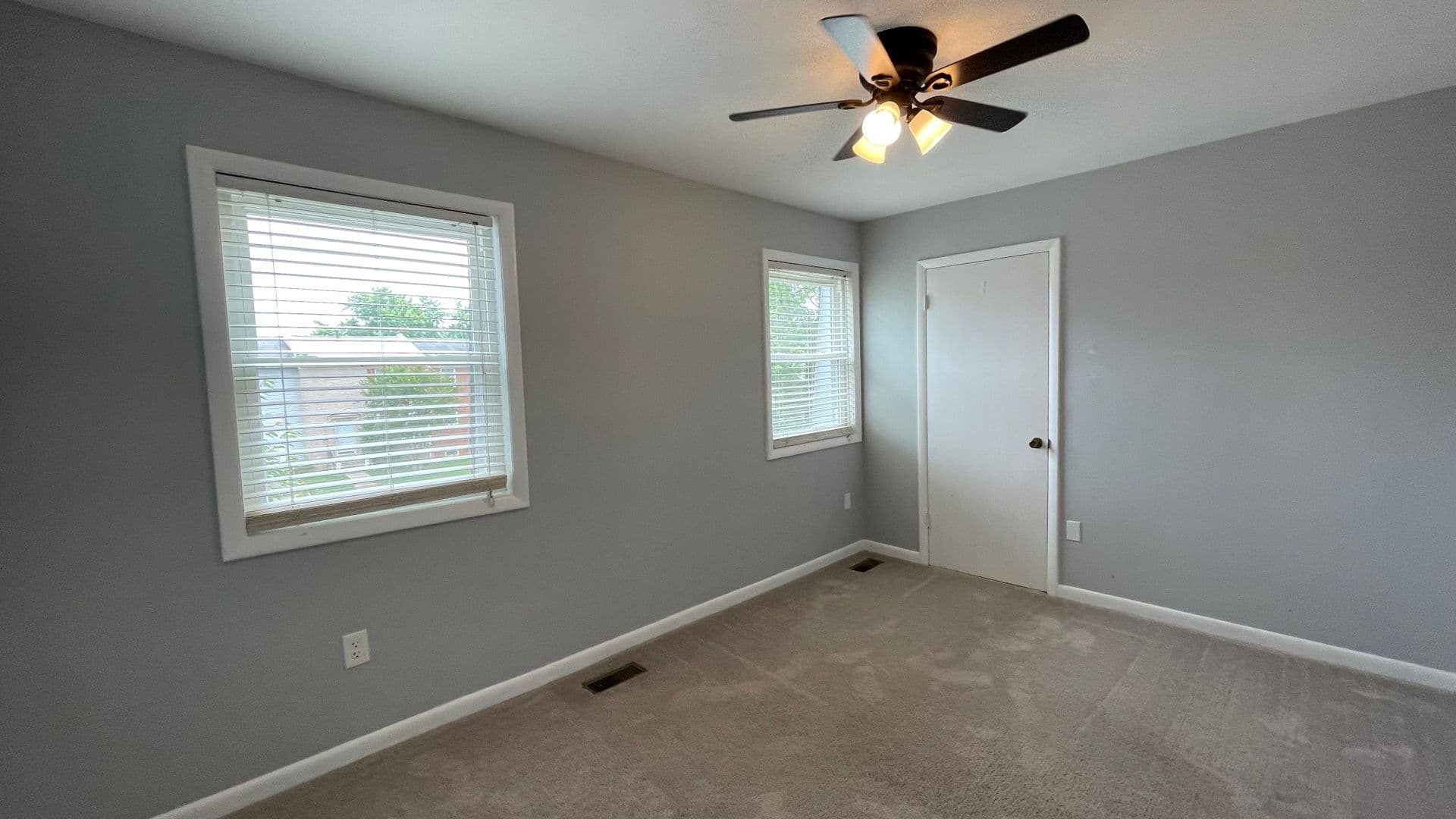 Woodbridge Townhome: 14646 Ponderosa Ct