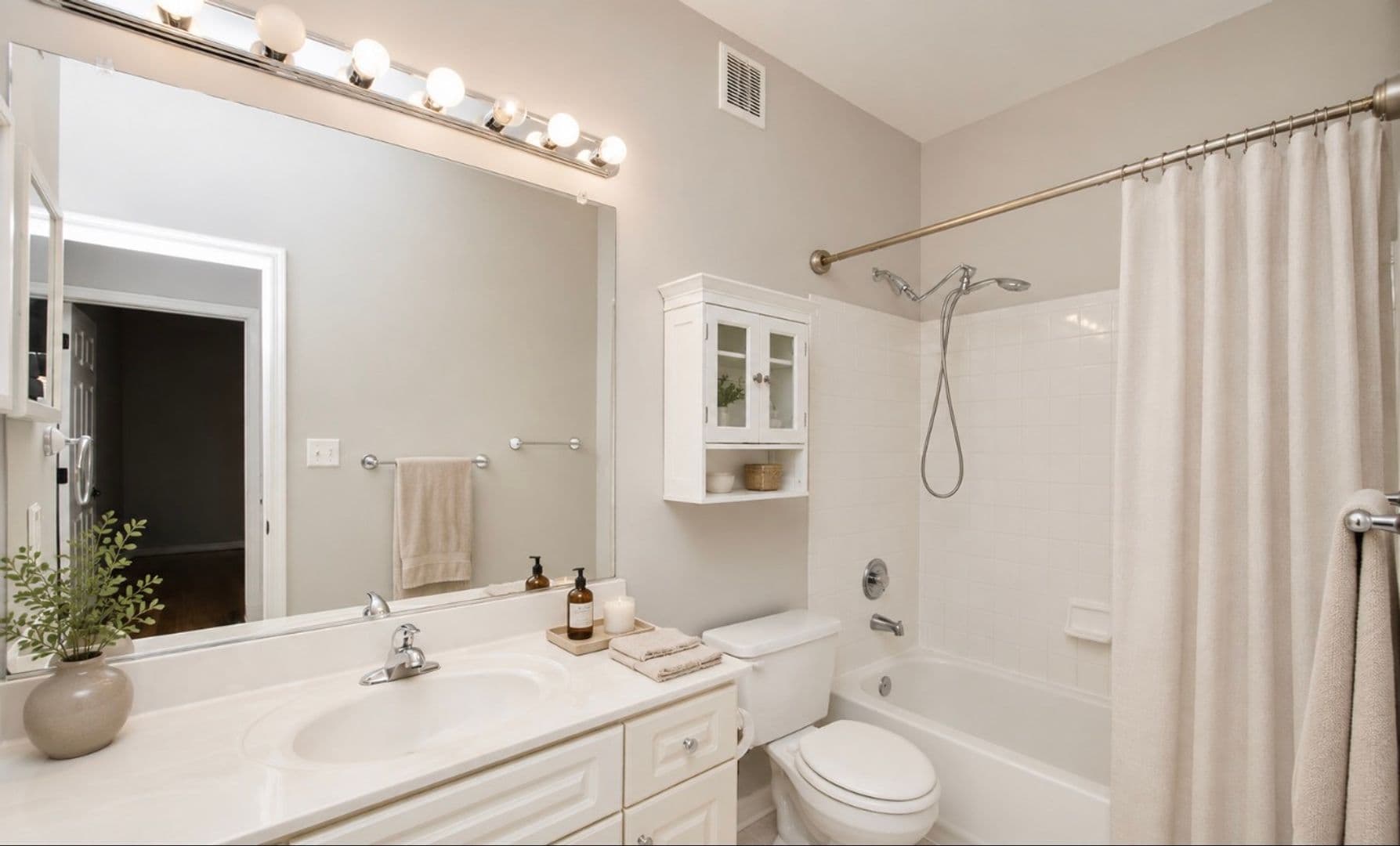 Alexandria Condo: 2324 Henshaw Pl