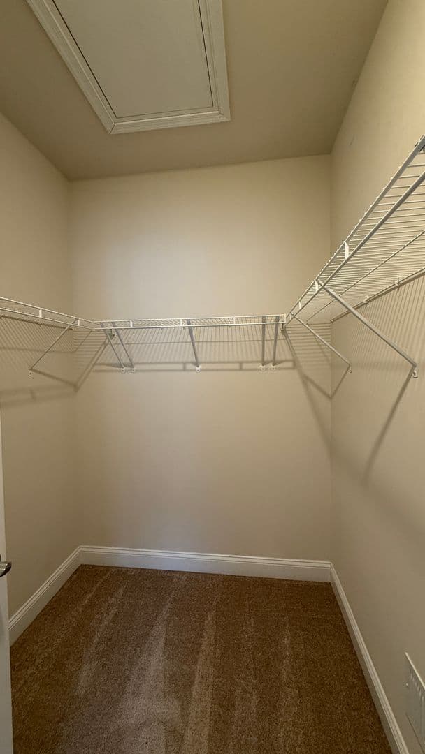 Dumfries Townhome: 1949 Greenbriar Hall Rd
