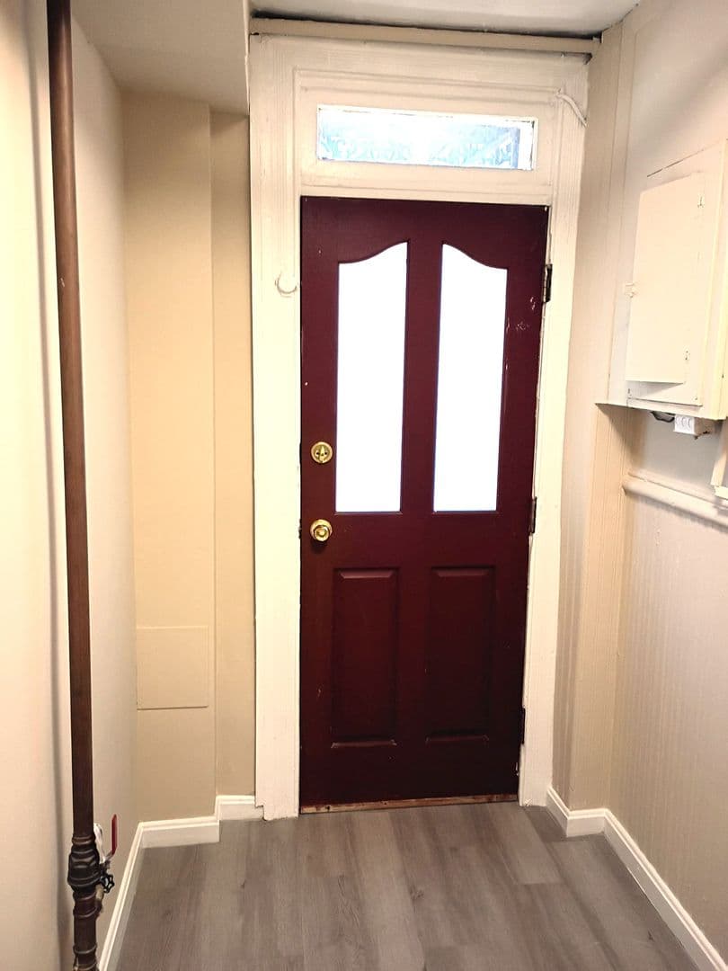 Washington Condo: 514 11th St. SE