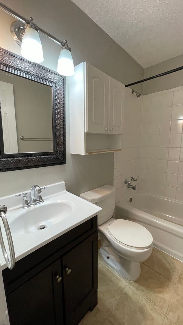 Woodbridge Townhome: 14646 Ponderosa Ct