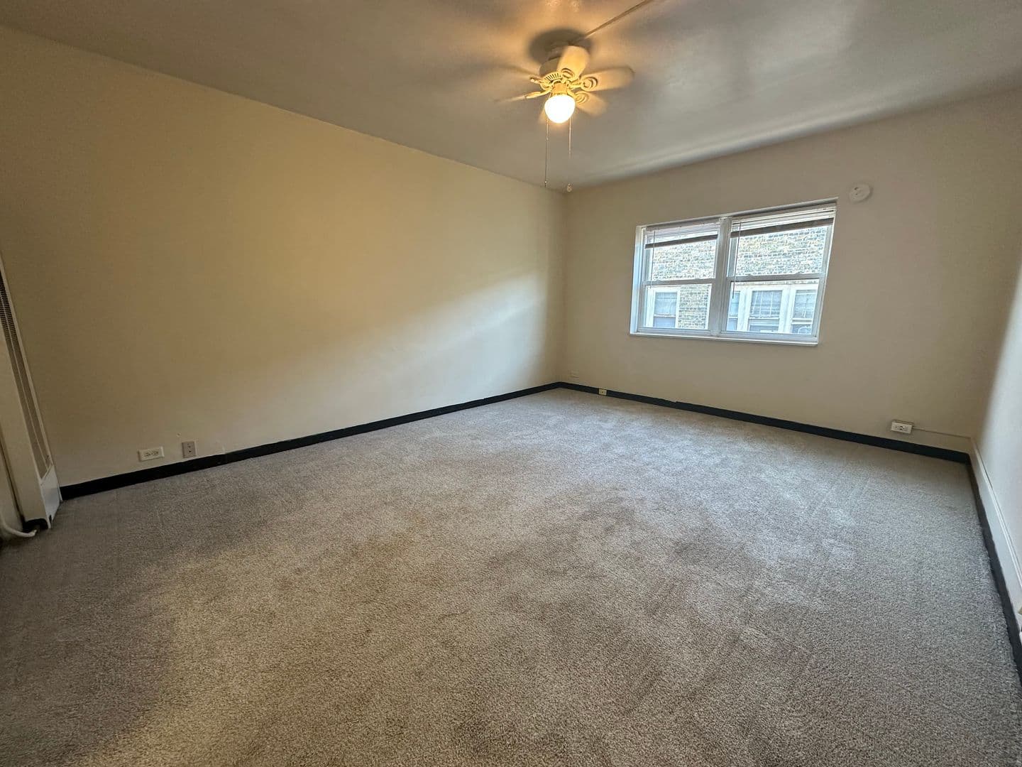 Milwaukee Apartment: 1026 E Lyon St